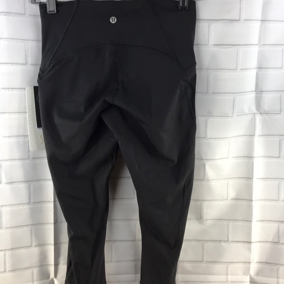 NWT BLACK LULULEMON TRAIN TIMES CROP - - BLK - Picture 7 of 8